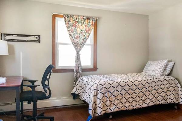 $975 / 1br - Comfortable Furnished Room for Rent: All Utilities & WiFi Included (Nashua)63656295019907120