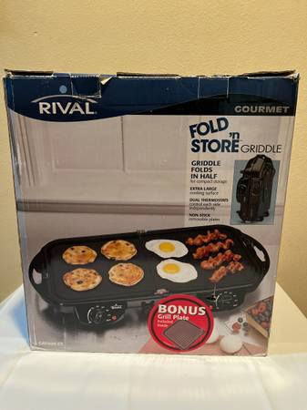 Rival Fold n Store Griddle 1