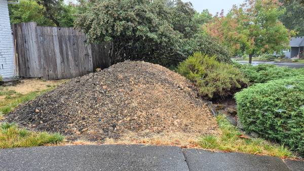 Free fill dirt 1
