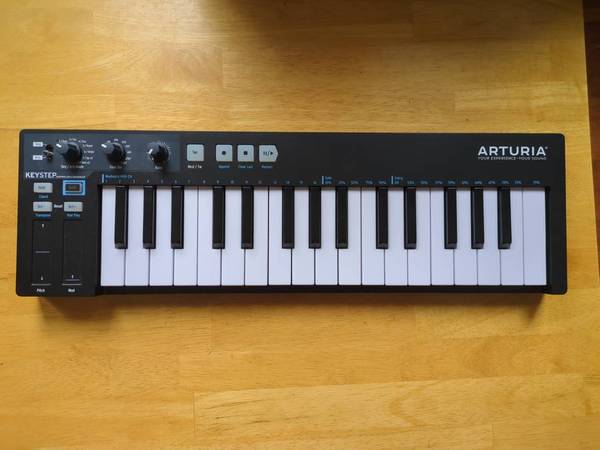 ARTURIA KEYSTEP 32 ブラック Arturia KeyStep Limited Black Edition | Guitar Center