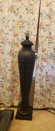 Floor Lamp 1