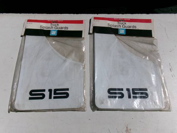 GM TRUCK MUD FLAPS 1