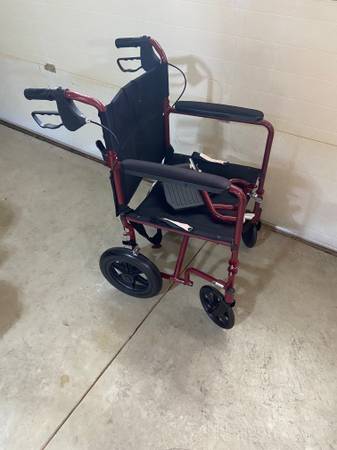 Wheelchair - Medline 1