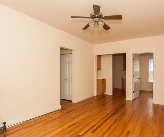 $1,800 / 1br - ¡Uno de un dormitorio en North Lakeview! ¡Asequible! (Lakeview)63959878206339124