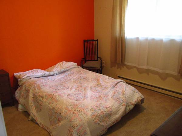 $1,900 / 3br - 1400ft2 - 3BR/2BA home in gated community (Groveland, Pine Mountain Lake)63970302824067121