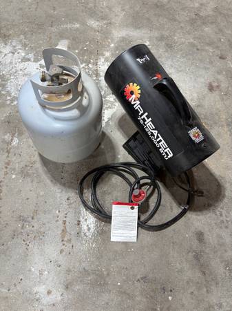Mr Heater 125k BTU propane heater + 20# tank 1