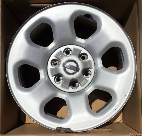 Nisan Titan Rims / Caps / Lugs 1
