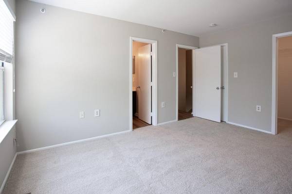 Pantry, Den or Study, All-electric Kitchen 1