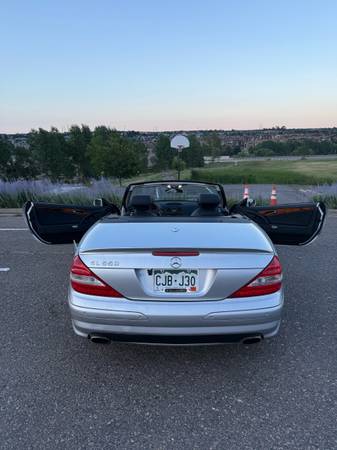 Precioso descapotable Mercedes-Benz SL 550 2007 - $10,200 (Aurora)63619866440705124