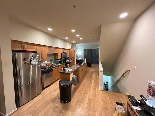 $1,025 / 3br - Amazing room in modern Townhouse next to Microsoft Redmond (Redmond WA)63910063893123123