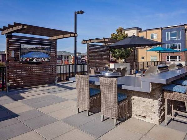 $2,748 / 2br - 1200ft2 - Overnight Guest Suite, High speed internet access available (8945 SW Ash Meadows Circle, Wilsonville, OR 97070)63672637050755122