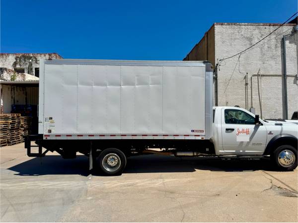 2019 Dodge Ram 5500 6.7 Cummins Diesel Box Truck - $28,500 (Wilson)63436939001859124