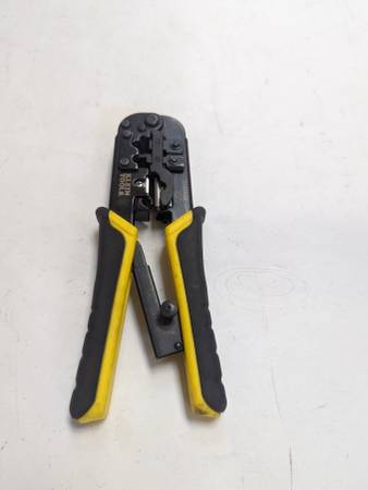 Klein ratcheting modular crimper/stripper 1