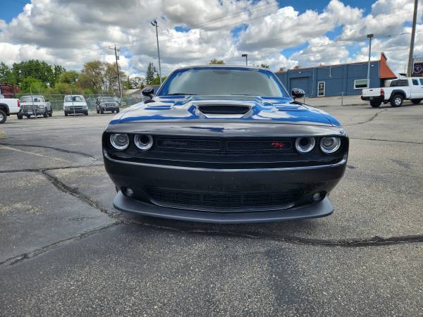 2021 Dodge Challenger Scat Pack - 392 HEMI - 6 speed - only 4k miles!! - $44,995 (SPOKANE VALLEY)63613040429443123