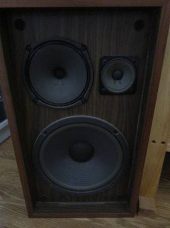STEREO SPEAKERS 1