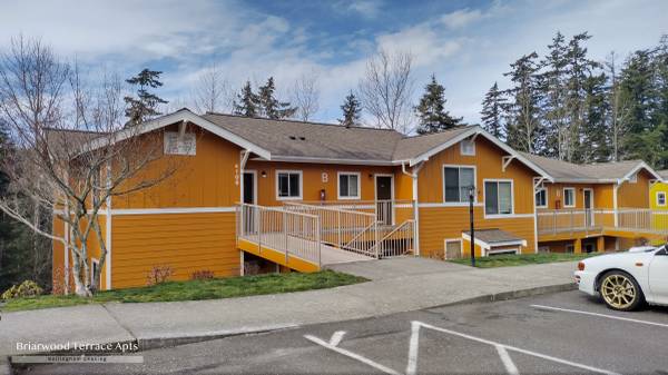 $2,395 / 3br - 1200ft2 - LARGE 3 BEDROOM ~ GREAT LOCATION (Samish)63935322255618120