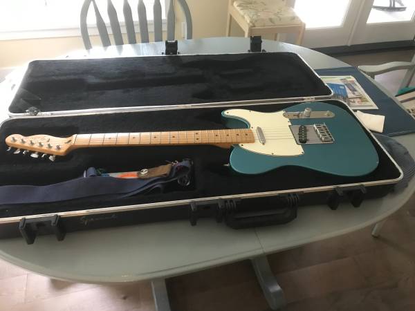 Fender Telecaster (Made in Mexico 2000s) – Blue – Hard Case