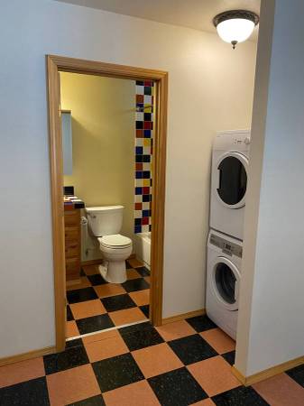 $1,100 / 1br - 475ft2 - 1bed 1bath all utilities paid half of first month (Bellingham)63920959066370123