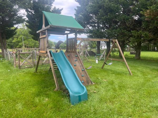 Amish built swing set 1