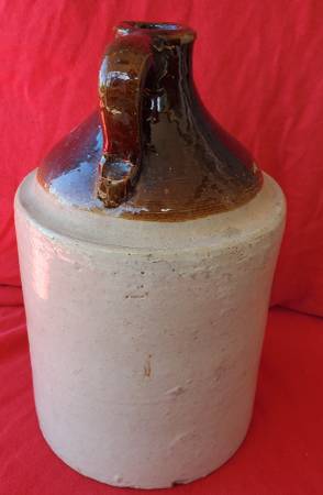Antique Crock Moonshine Jug Stoneware 1 gallon with handle - $25 (Tacoma)63471421801857123