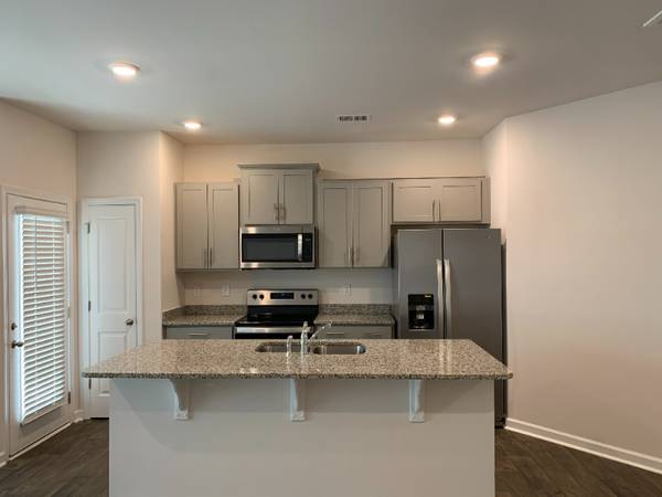 $1649.00 / 3br - 1430ft2 - Townhouse for rent63783834123905123