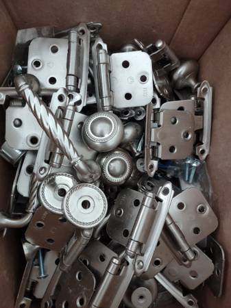 HINGES-KNOBS-PULLS-LOCKSETS 1