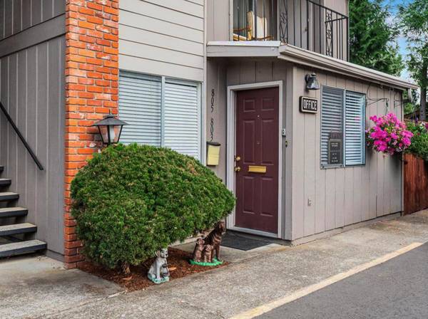$1,450 / 2br - Keizer 2B Near Everything + Pets OK, Gorgeous Landscaping and More (Keizer)63660444153859123