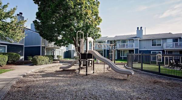 $2,075 / 3br - 1200ft2 - Fantastic Upgrades, Patio/Balcony, In Unit Washer/Dryer (Cascade Park)63914972768003121