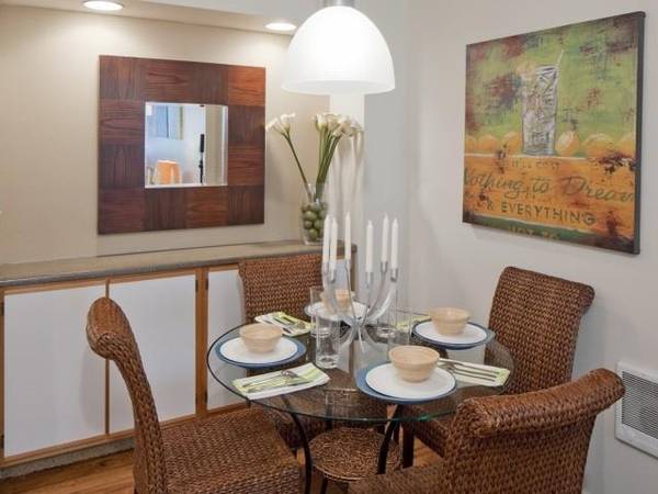 $1,365 / 1br - 745ft2 - Spacious Layout, Walk In Closets, Pet Friendly & Great Location! (Hillsboro)63956923974403121
