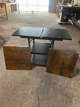 Metal Computer Workstation with Shelves Approx 43"x30"x22" 1