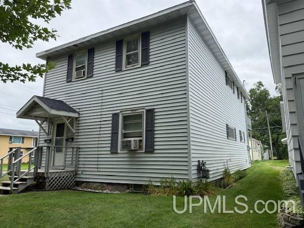 $90,000 4 BR, 2 BA Duplex two units MLS 50187106 (Crystal Falls)64151609667203123