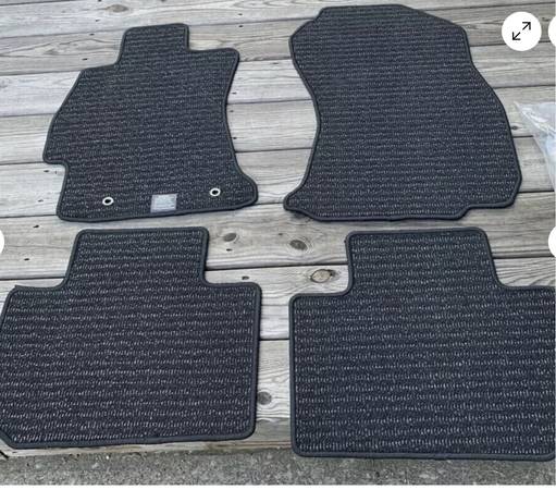 Subaru Forester Carpeted  Floor Mats - new 1