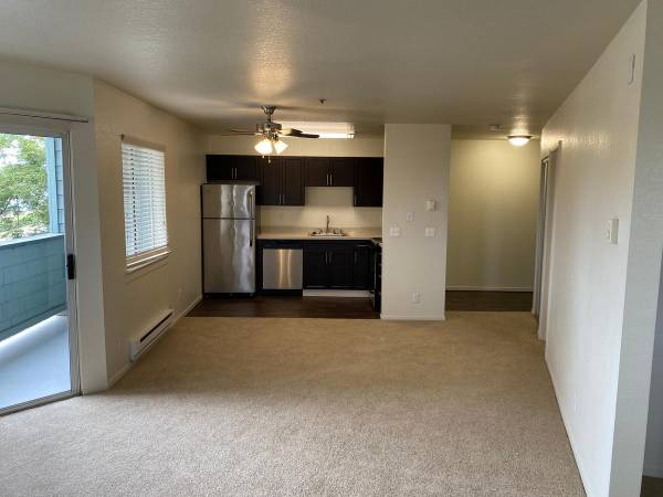 Window Coverings, Controlled Access Entry Building, Fitness Center 1