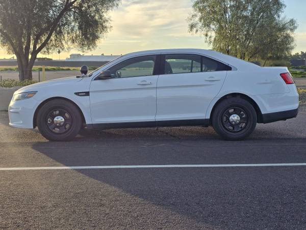 2017 Ford Taurus Police Interceptor 6,100 Miles 1