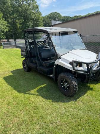 2012 john deere xuv550 4x4 gator!! - $6,800 (Loganville)63470457449345122