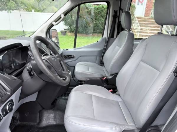 2015 Ford Transit 150 150 - Photo 14