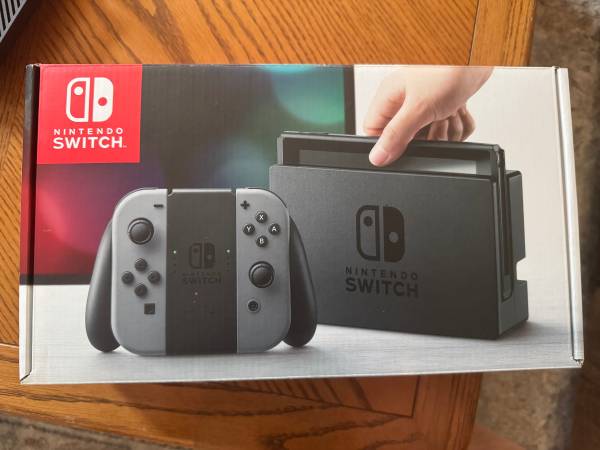 Nintendo Switch Console 1