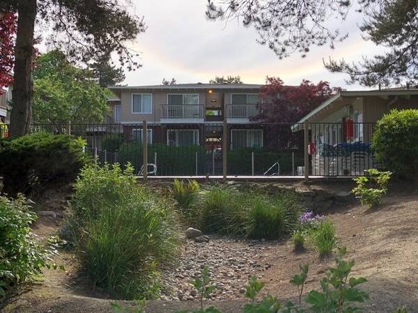 $2,328 / 3br - 980ft2 - Professional Management, Dishwasher, Ceiling Fans (4807 200th St SW, Lynnwood, WA)63814711585793121