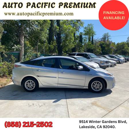 2016 Toyota Prius Two Hatchback - $8,975 (Lakeside)63470064481281123