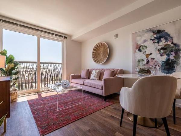 $1,635 / 1br - 508ft2 - 3 Months Free! Expansive Windows & Airy Homes at BEAM Apartments (International District)63786756381699124