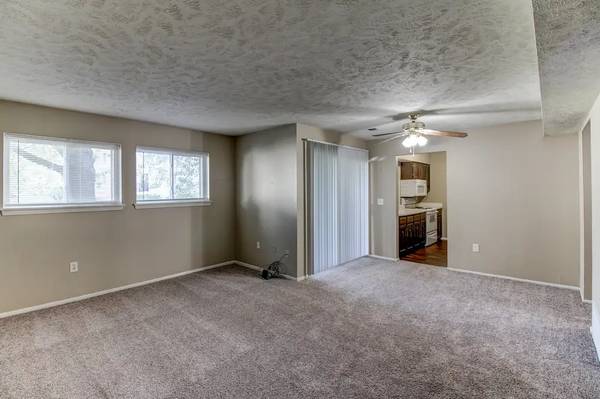 $1,170 / 2br - 832ft2 - 2 x 2 no durará mucho en Britain Towne Apartments! (Bellevue)63681605944705121