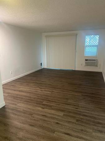 $1,499 / 2br - 860ft2 - Wood Style Floors, Open Concept, Pets Welcome63673501053827121