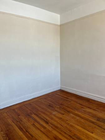 $1,650 Large studio apartment for rent (Parker st)63816602116995121