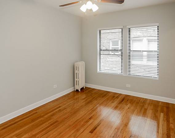 $2,195 / 1br - Nice updates in an awesome location! FREE HEAT & GAS! (Lakeview)63781655237505123