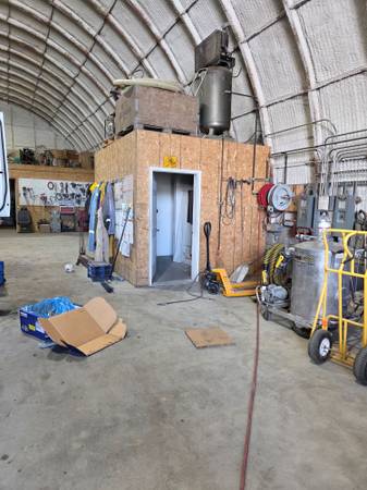 $1 / 8200ft2 - Warehouse, office & yard storage (East Wenatchee)63418014166403124