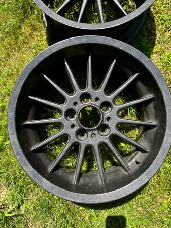 4) BMW Style 32 Wheels 17"x (8" and 9") 1