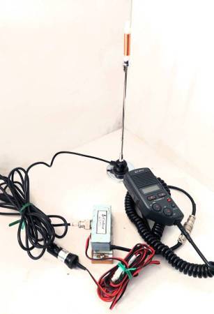 Vintage Cobra CB Radio HH70 Handheld 1