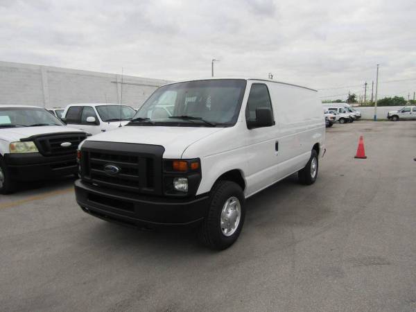 Van de carga Ford E-Series E 150 3 puertas 2008 *VANES DE CARGA* ¡DISPONIBLES! - $9,800 (+ AML AUTO SALES)63479659321985121