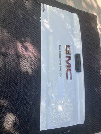 GMC Tailgate 2019-2025 2500/3500 series 1