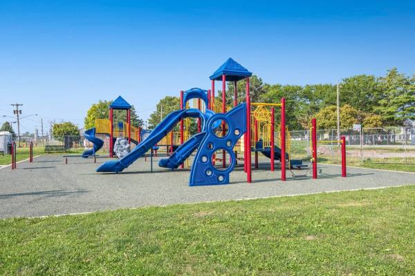 24 Hr On-Call Maintenance, Washer/Dryer Hookup 1